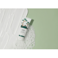 Очищувальна пінка з екстрактом голок сосни Round Lab Pine Calming Cica Cleanser