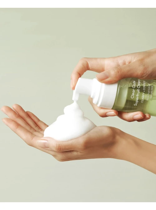 Кислотная пенка с экстрактом нони Purito Clear Code Superfruit Cleanser